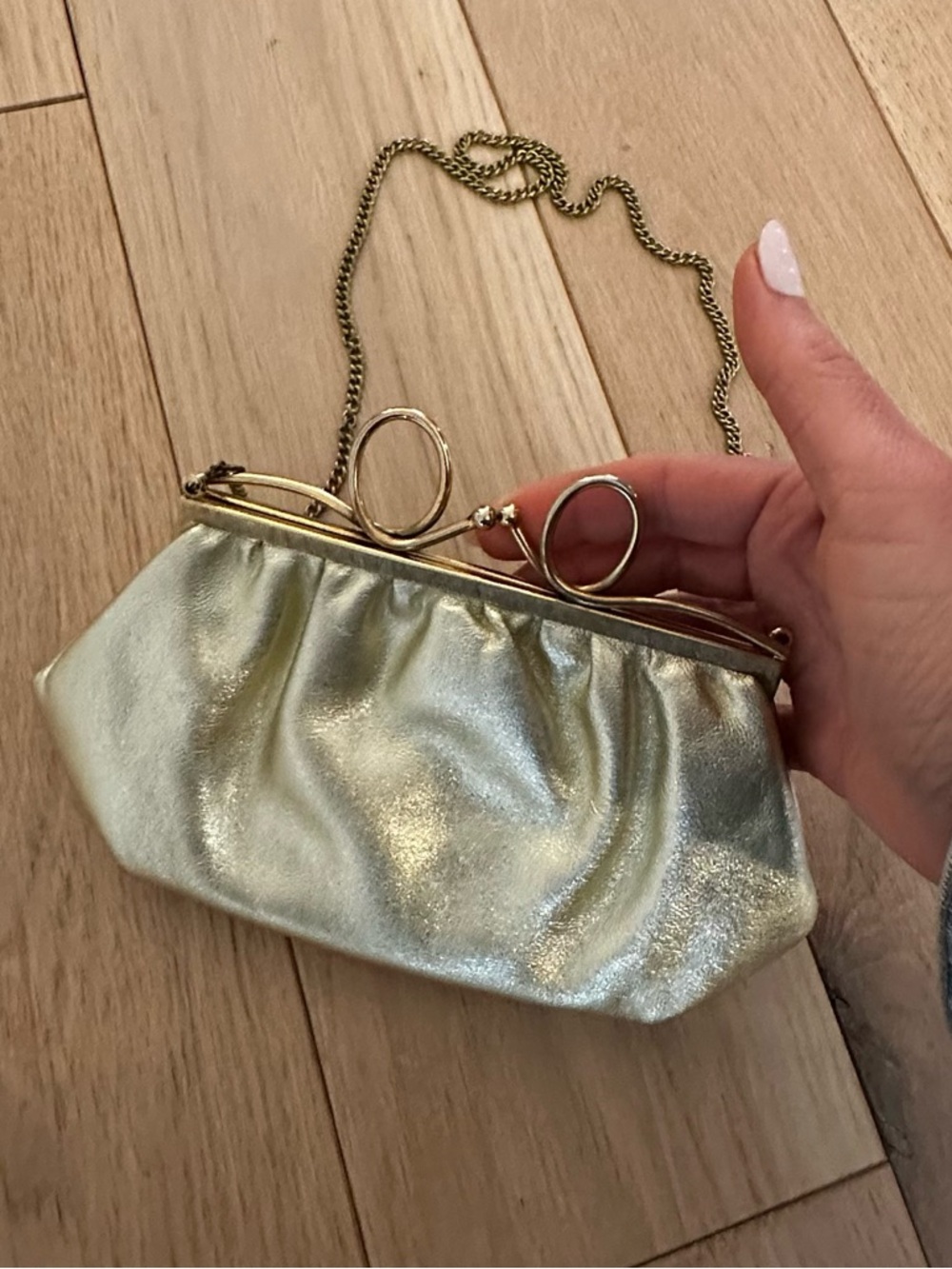Vintage mini gold leather evening purse - Picture 4 of 16